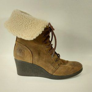 UGG Boots Women 9 Brown Leather Zea Uptown Wedge Waterproof Fleece Lined 1008018